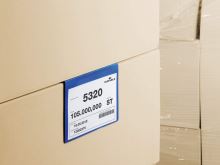 Závěsná kapsa na štítky s přehybem A5, na šířku balení 50ks (3)